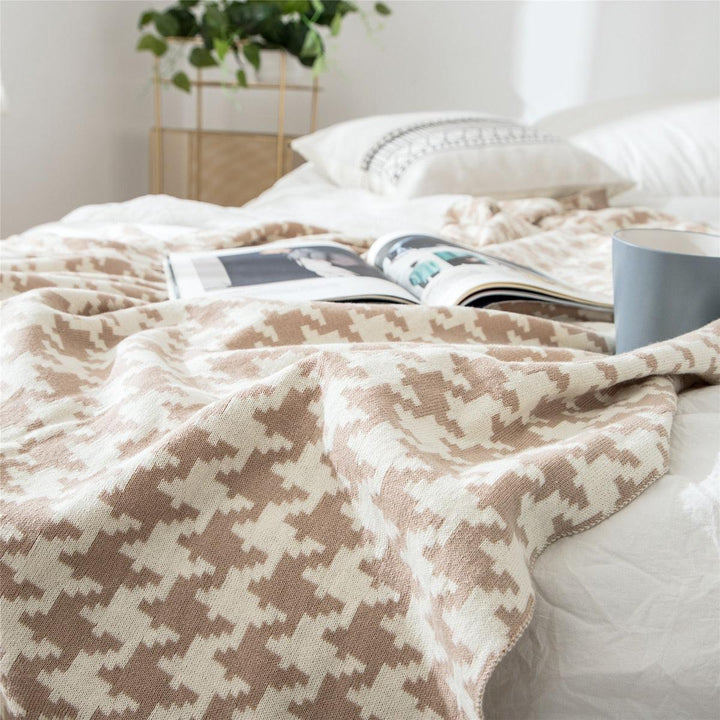 Stornfield | PlaidLuxe Houndstooth Blanket | Checkered Design | Soft & Comfortable | Various Sizes