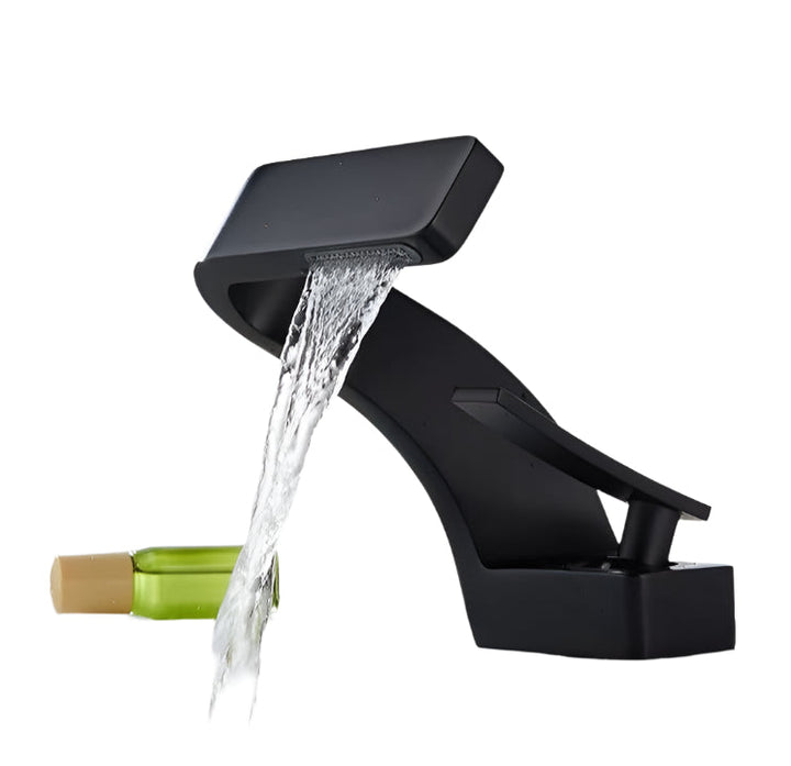 AquaArc Stornfield Modern Kitchen Faucet