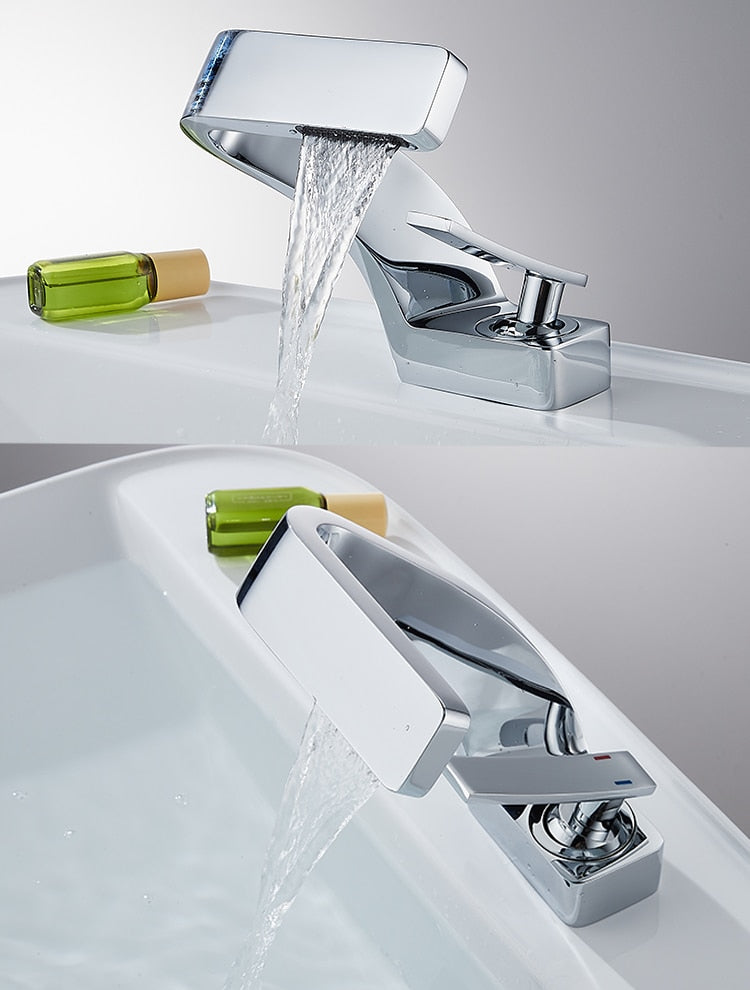 Everest - Modern Curved Faucet │ Daring and Refined Design | Stornfield