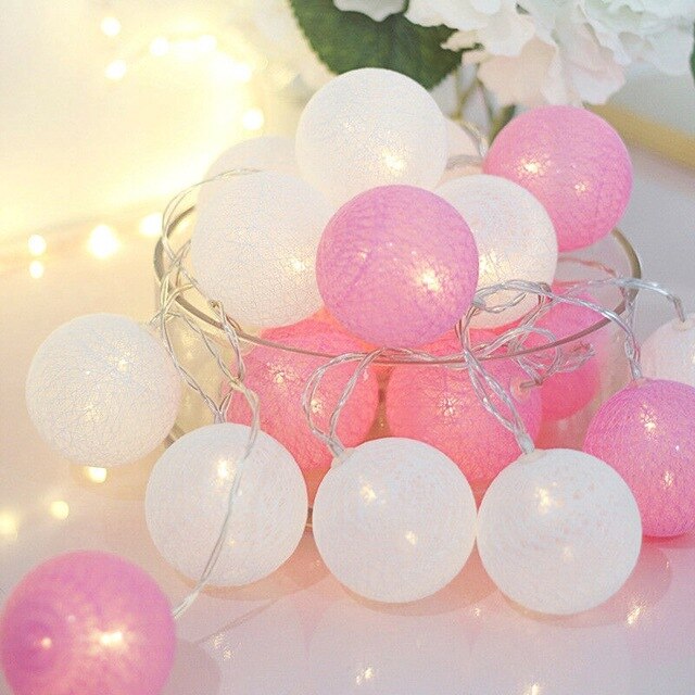 Stornfield | Guirlande lumineuse en boules de coton LED