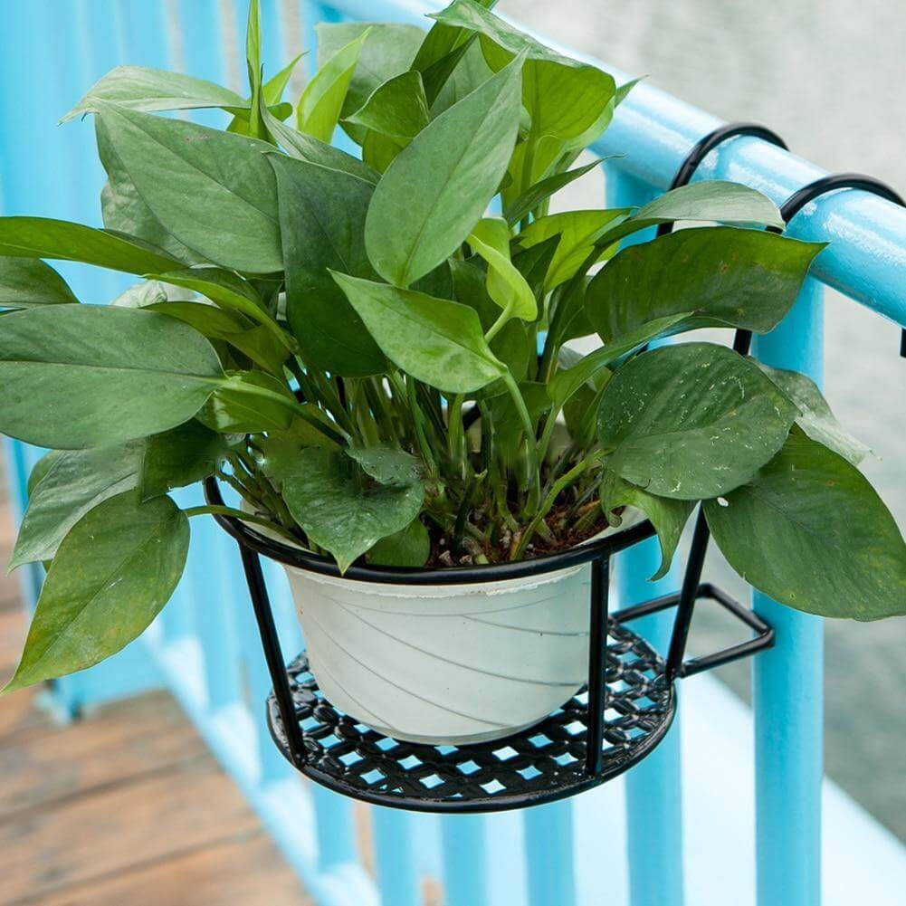 Iron Outdoor Hanging Baskets Flower Pot Holder | Stornfield