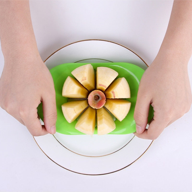 Apple corer with pitter and slicer | Stornfield