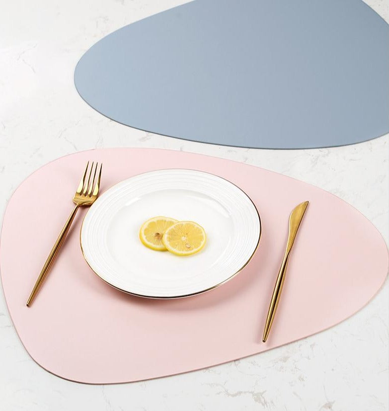 10 Colours Triangle Placemat | Stornfield