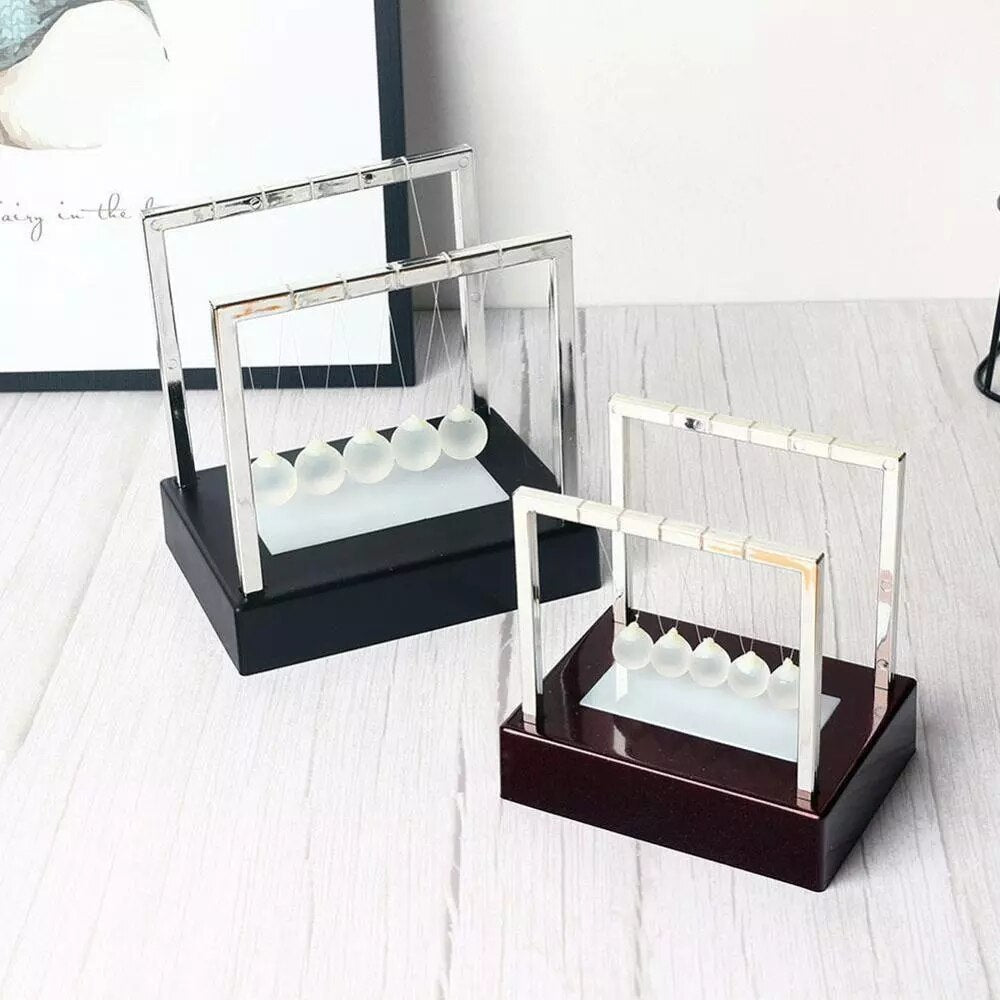 Stornfield | Pendule de Newton LED Jouet Scientifique Coloré