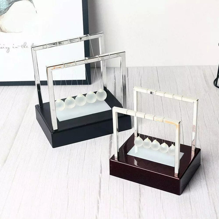Stornfield | Pendule de Newton LED Jouet Scientifique Coloré
