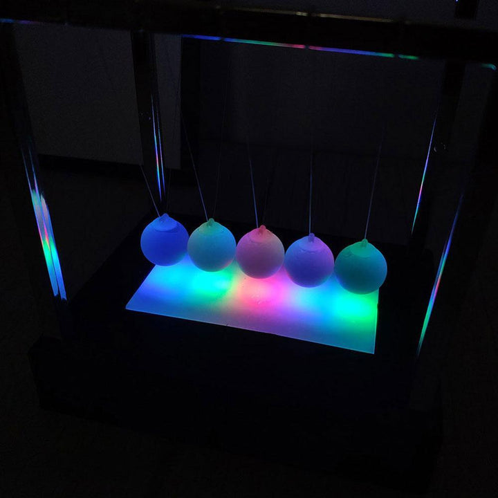 Stornfield | Pendule de Newton LED Jouet Scientifique Coloré