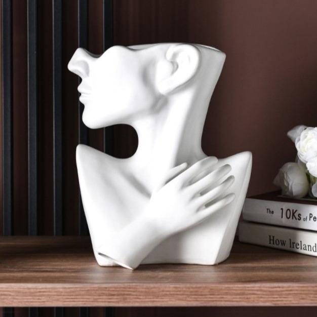 Emma Vase | Stornfield
