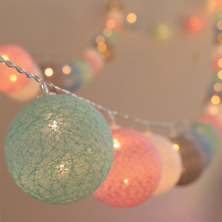 Stornfield | Guirlande lumineuse en boules de coton LED
