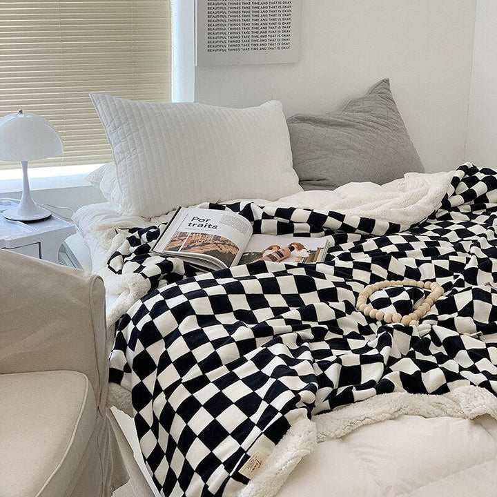 Checked blanket | Stornfield