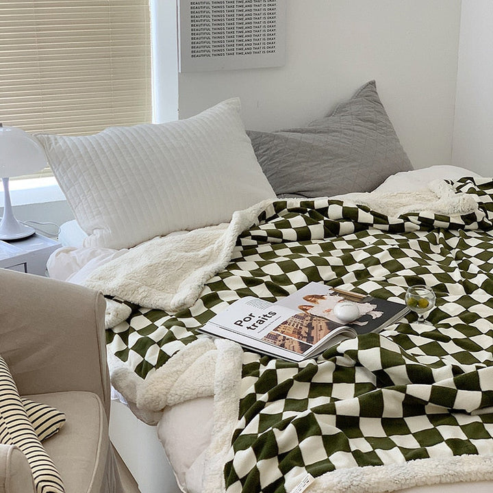 Checked blanket | Stornfield