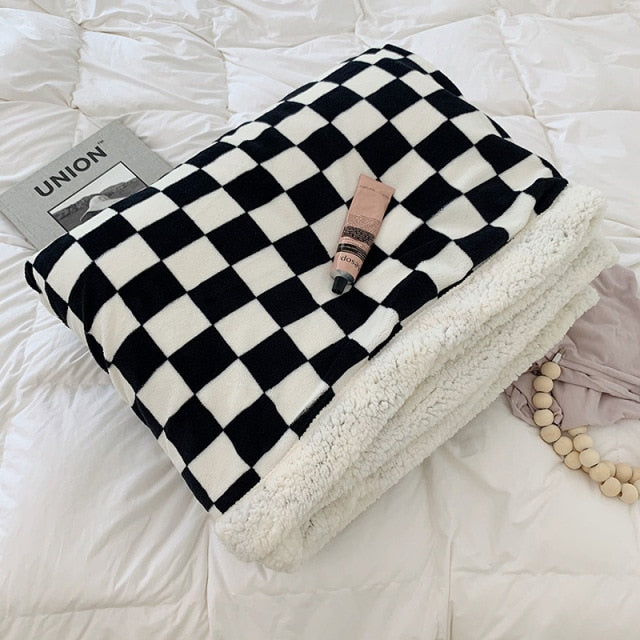 Checked blanket | Stornfield