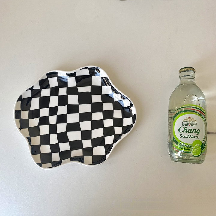 Scalloped Edge Checkerboard Tray - Black, Green | Stornfield