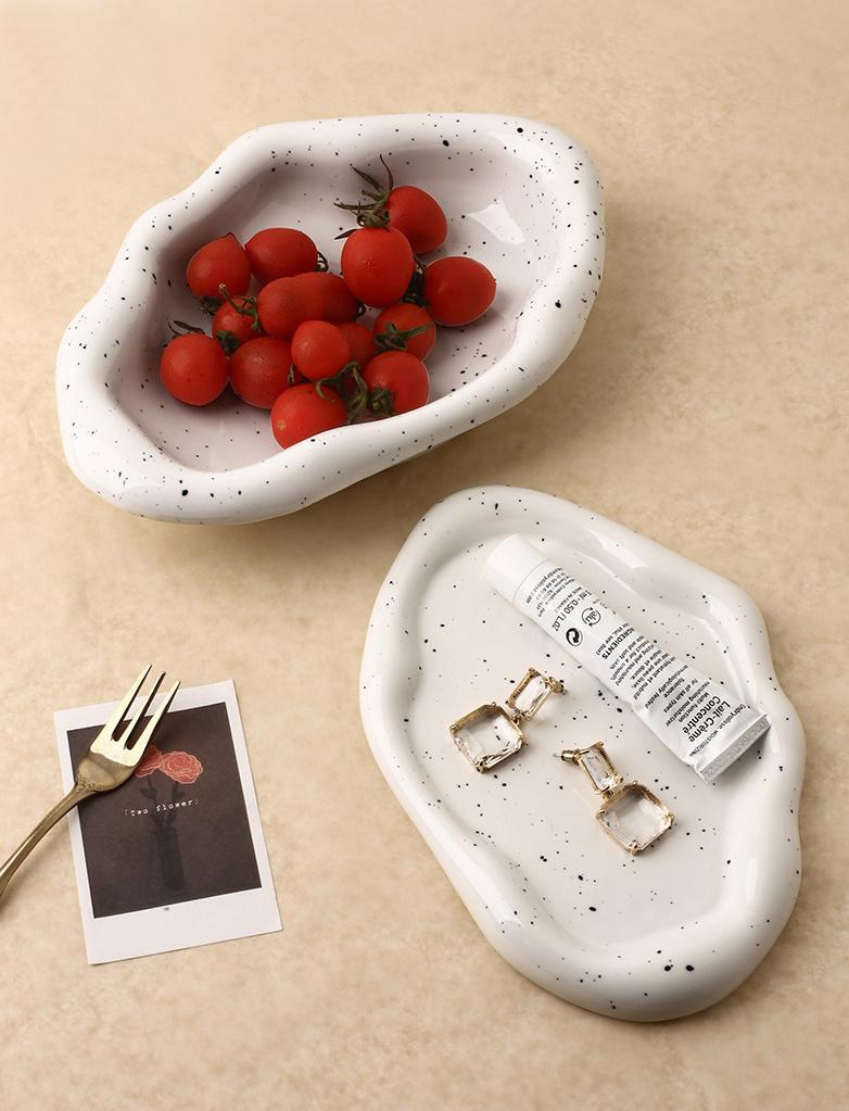 Stornfield | Chromed ceramic tray and bowl with cookies
