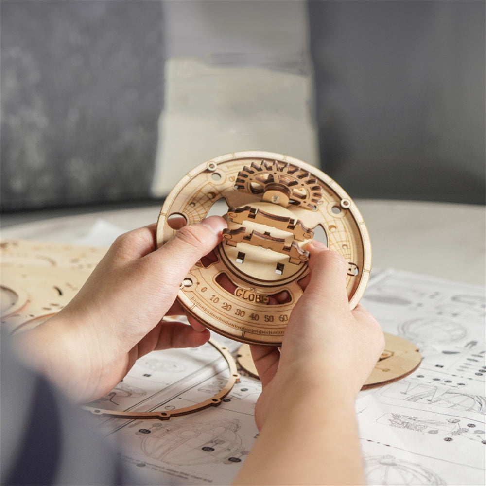 3D Puzzle Luminous Globe | Stornfield