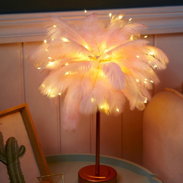 Stornfield | Creative Feather Palm Table Lamp