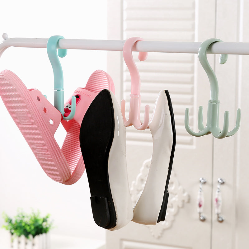 Rotating Four-Claw Wardrobe Organizer Hanger | Stornfield