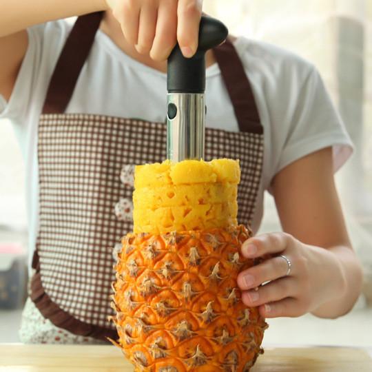 Stainless Steel Pineapple Slicer Corer | Stornfield