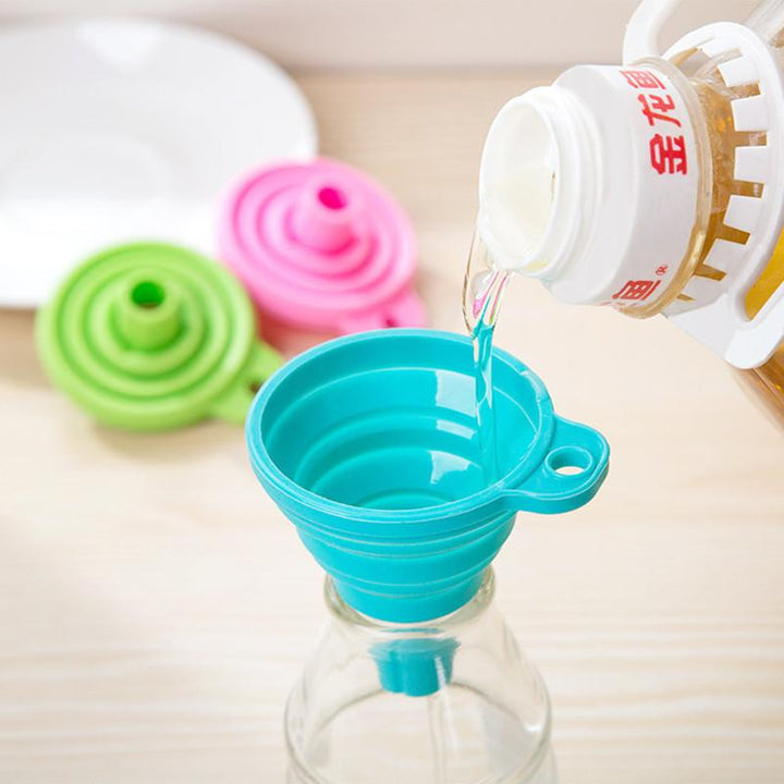 Collapsible/Foldable Silicone Funnel | Stornfield