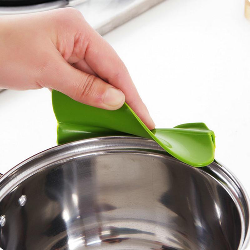 Detachable Silicone Pot Spout/Funnel | Stornfield