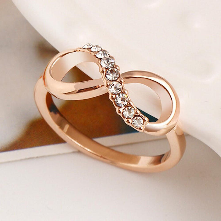 Luxury Gold Infinity Ring | Stornfield