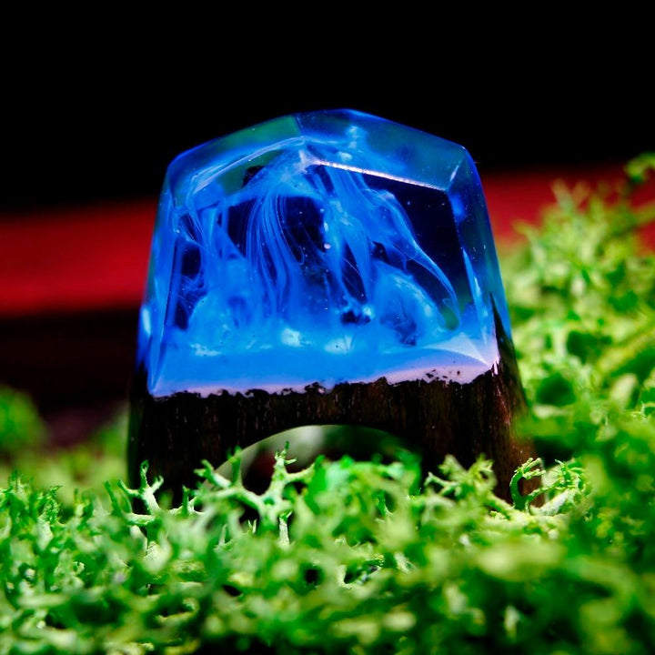 Quanta - Flame Blue Resin Ring | Stornfield