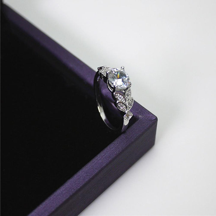 Flower Crystal Center Ring | Stornfield