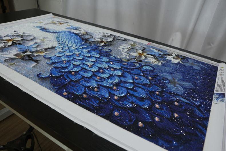 Extravagant Peacock - GemPaint Kit | Stornfield