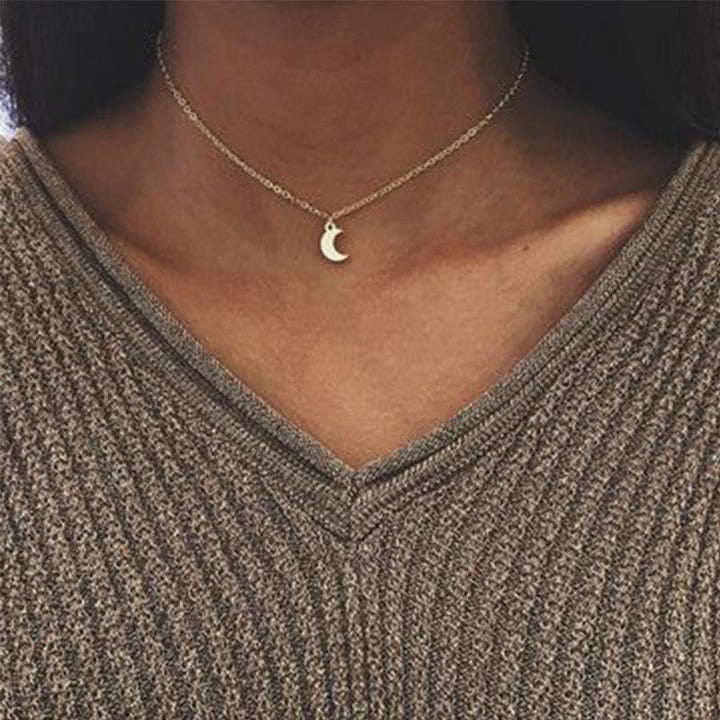 Mini Crescent Moon Pendant Necklace | Stornfield
