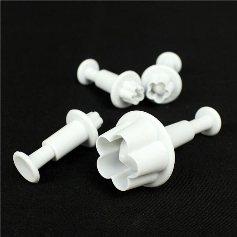 4 Piece Set - Plum Flower Shape Pastry Decorating Tools | Stornfield