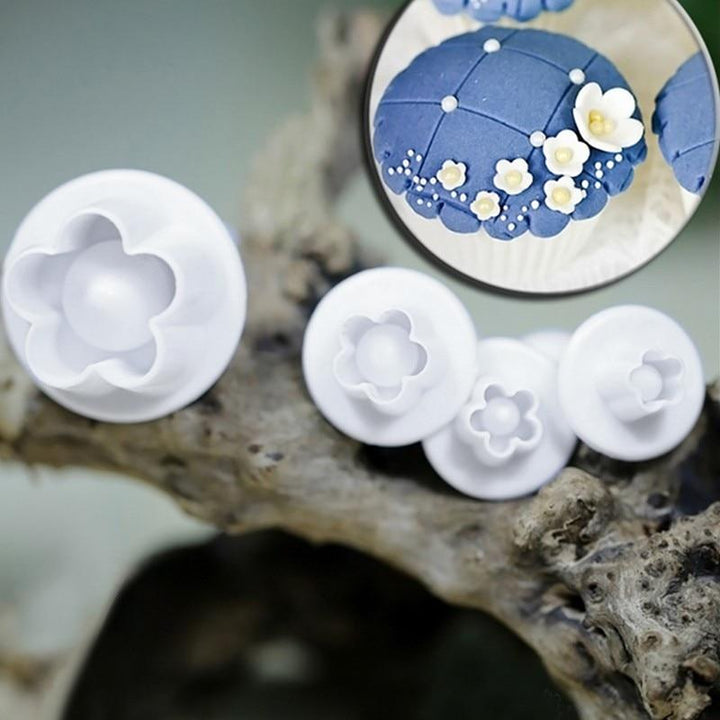 4 Piece Set - Plum Flower Shape Pastry Decorating Tools | Stornfield