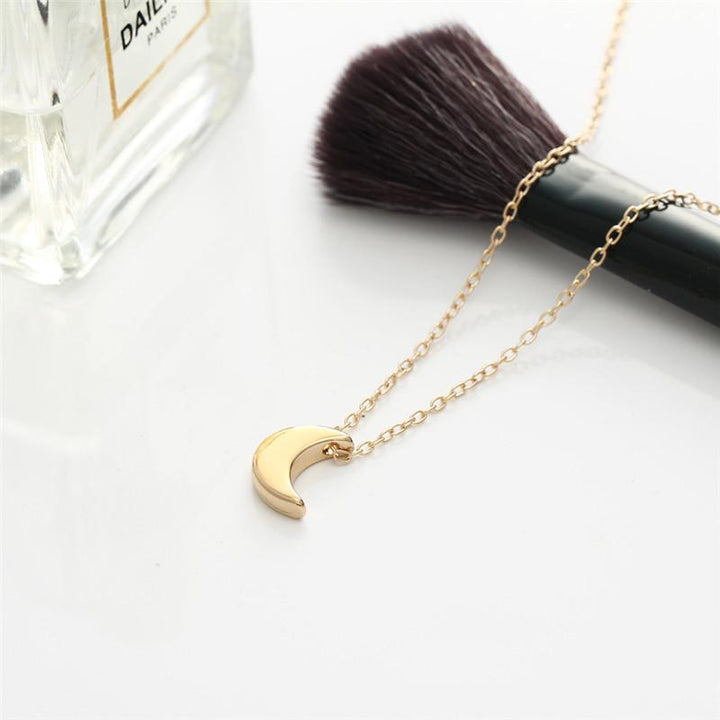 Mini Crescent Moon Pendant Necklace | Stornfield
