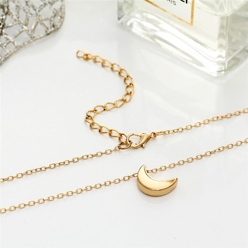 Mini Crescent Moon Pendant Necklace | Stornfield