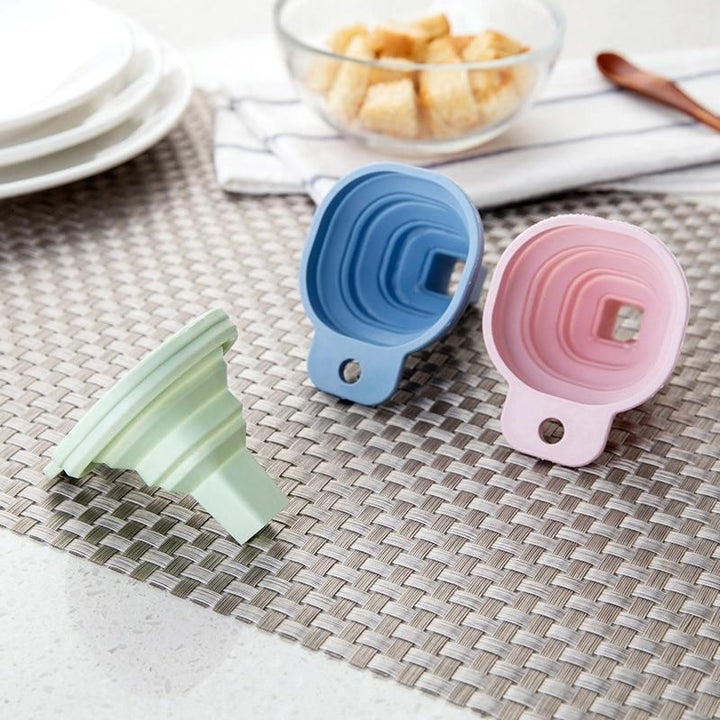 Collapsible Silicone Kitchen Funnel | Stornfield