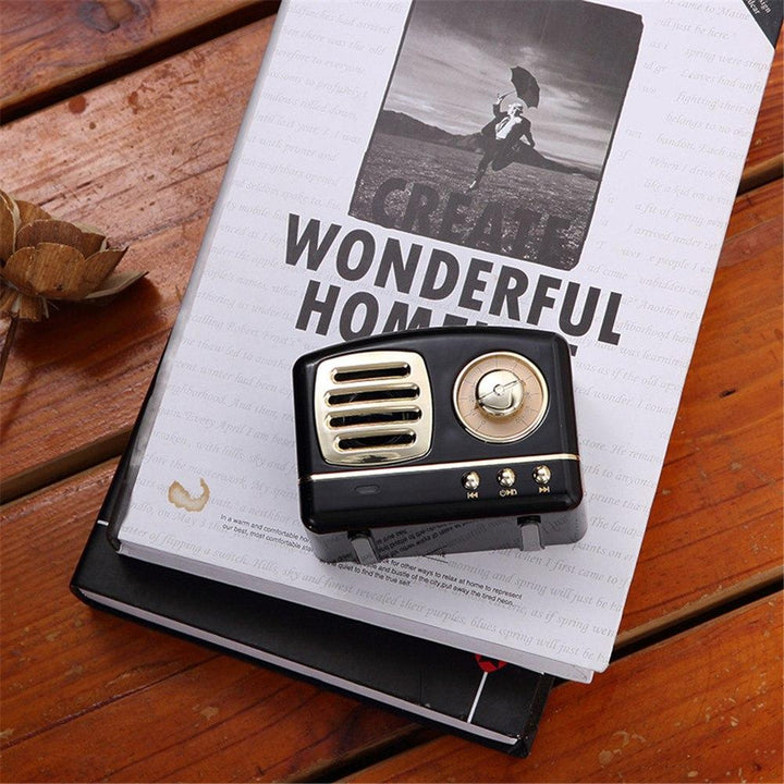 Retro Bluetooth Speakers | Stornfield