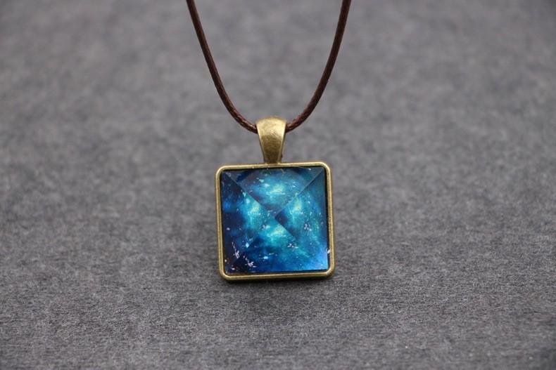 Lyss - Glowing Pyramid Crystal Necklaces | Stornfield