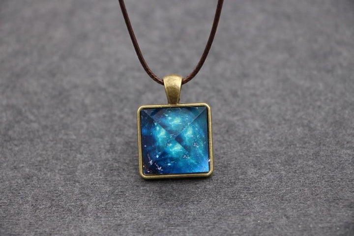 Lyss - Glowing Pyramid Crystal Necklaces | Stornfield