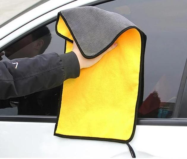 Poli - Microfiber Car Polishing Towel | Stornfield