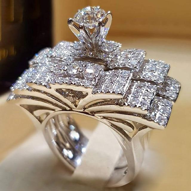 Elegant engagement ring set | Stornfield