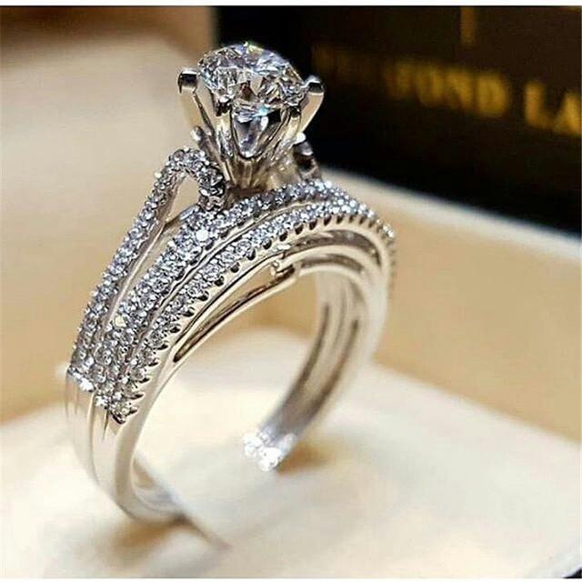Elegant engagement ring set | Stornfield