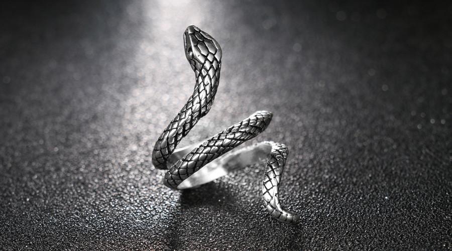 Covet - Serpentine Ring | Stornfield