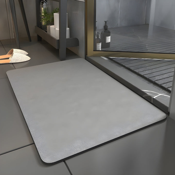 SlipShield Matte - Quick-drying anti-slip bath mat | Stornfield
