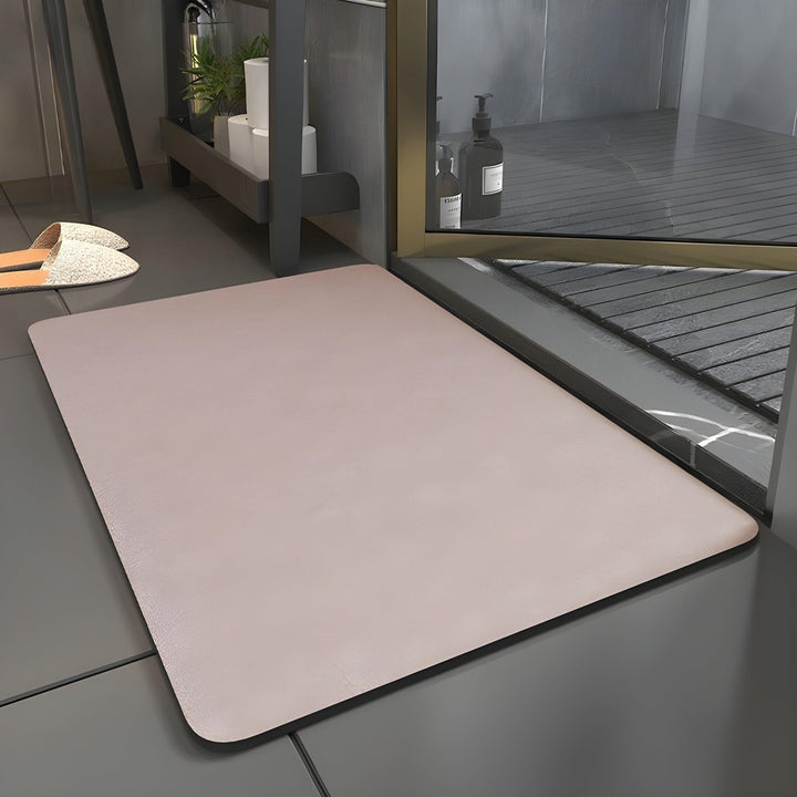 SlipShield Matte - Quick-drying anti-slip bath mat | Stornfield