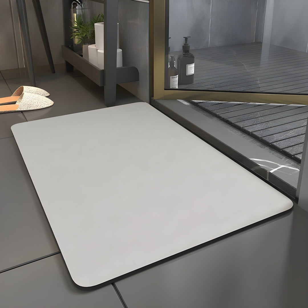 SlipShield Matte - Quick-drying anti-slip bath mat | Stornfield