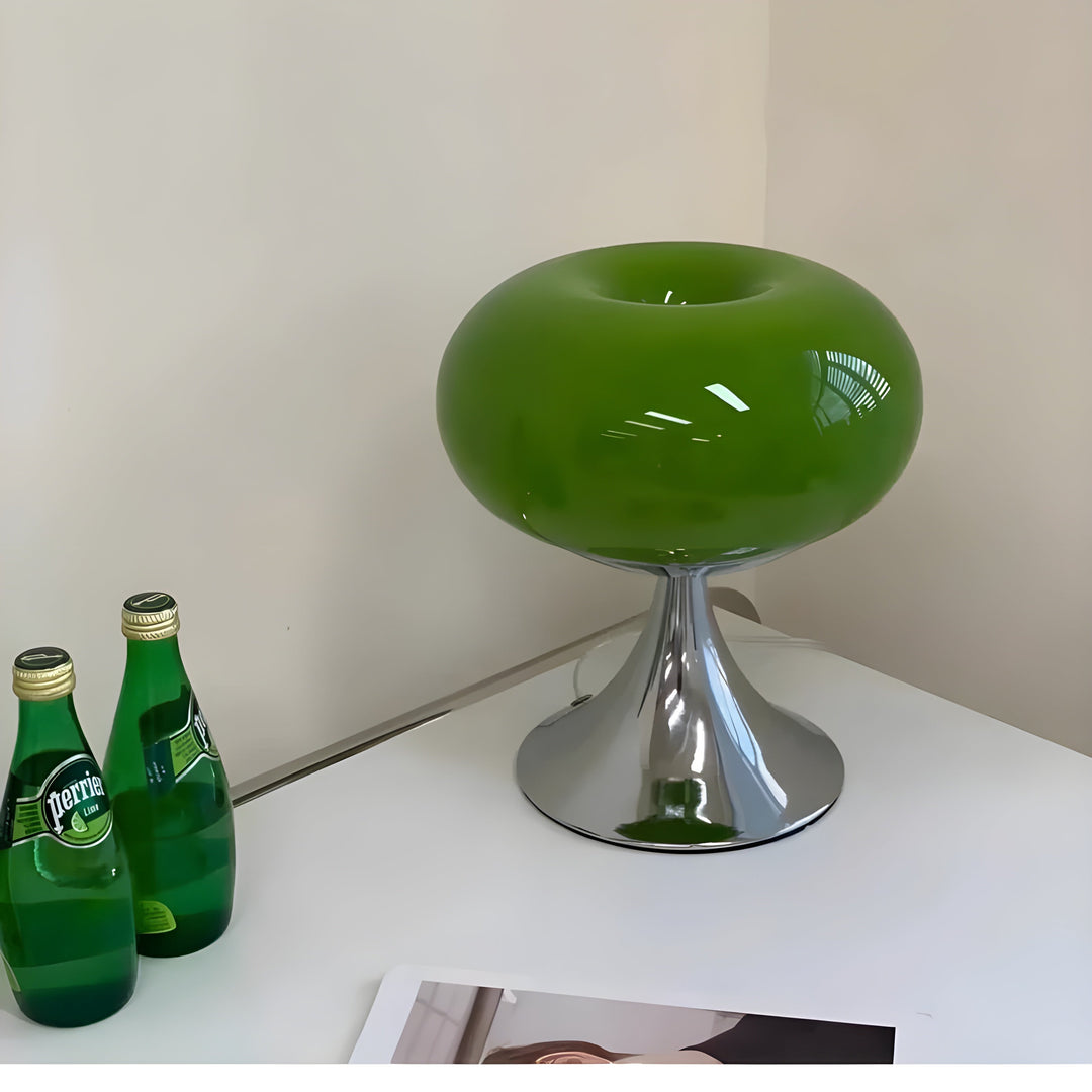 SereneCrystal Lamp - Elegant Retro Table Lamp | Stornfield