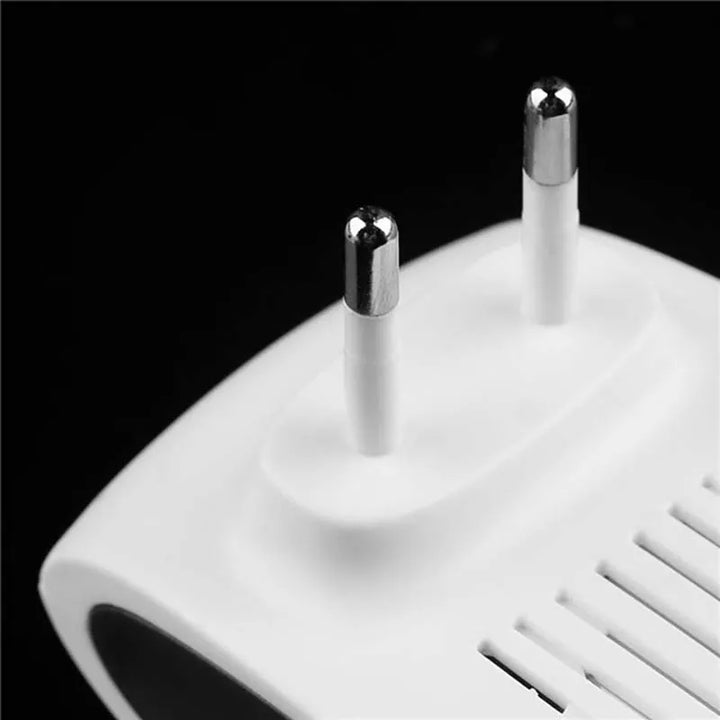 Stornfield | Ultrasonic Squirrel Repeller Device - Effective Pest Control to Deter Squirrels in 48 Hours for Gardens & Yards