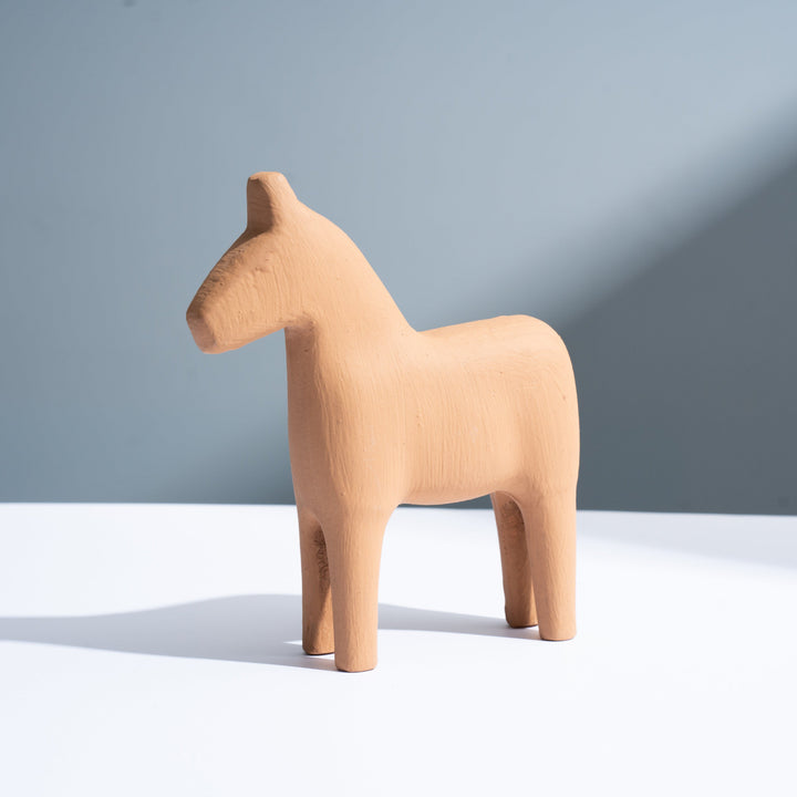 Stornfield | Minimalist Creative Resin Horse Ornamental Decoration
