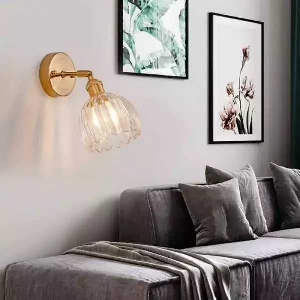 Stornfield | Tulip-shaped Glass Wall Sconce | Elegant Lighting for a Stylish Interior - MurCharm