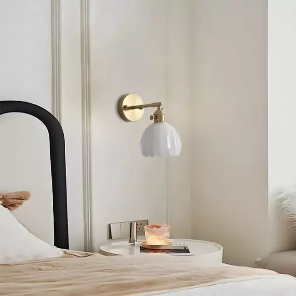 Stornfield | Retro – Tulip Bud Glass Wall Lamp