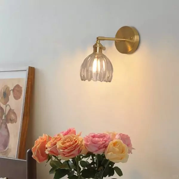 Stornfield | Tulip-shaped Glass Wall Sconce | Elegant Lighting for a Stylish Interior - MurCharm