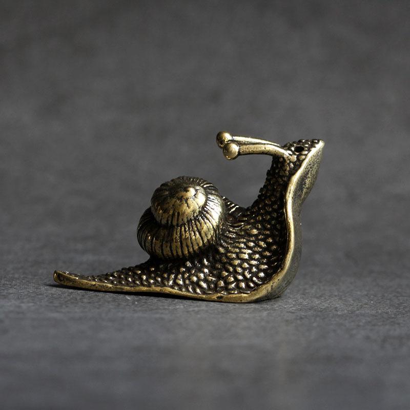Stornfield | Retro Queen Copper Mini Snail Tea Pet Desk Ornament